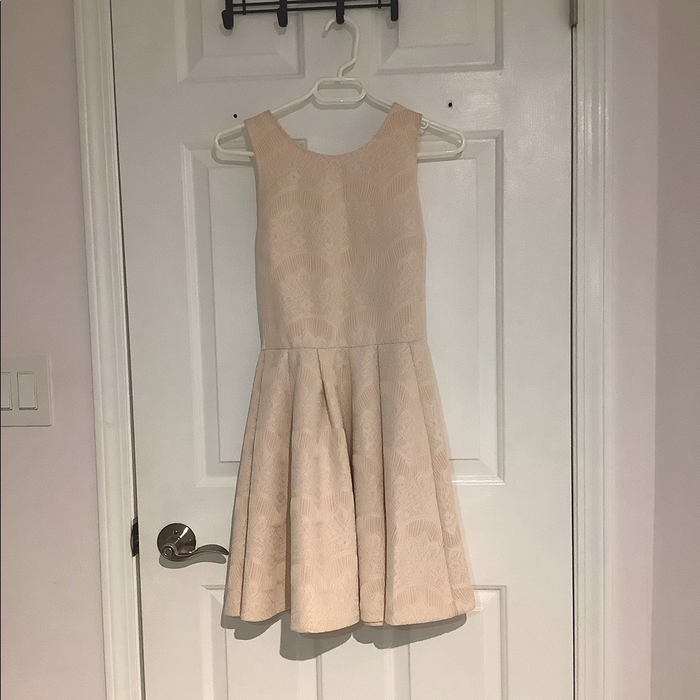 Love Ady light rose pink & white patterned dress